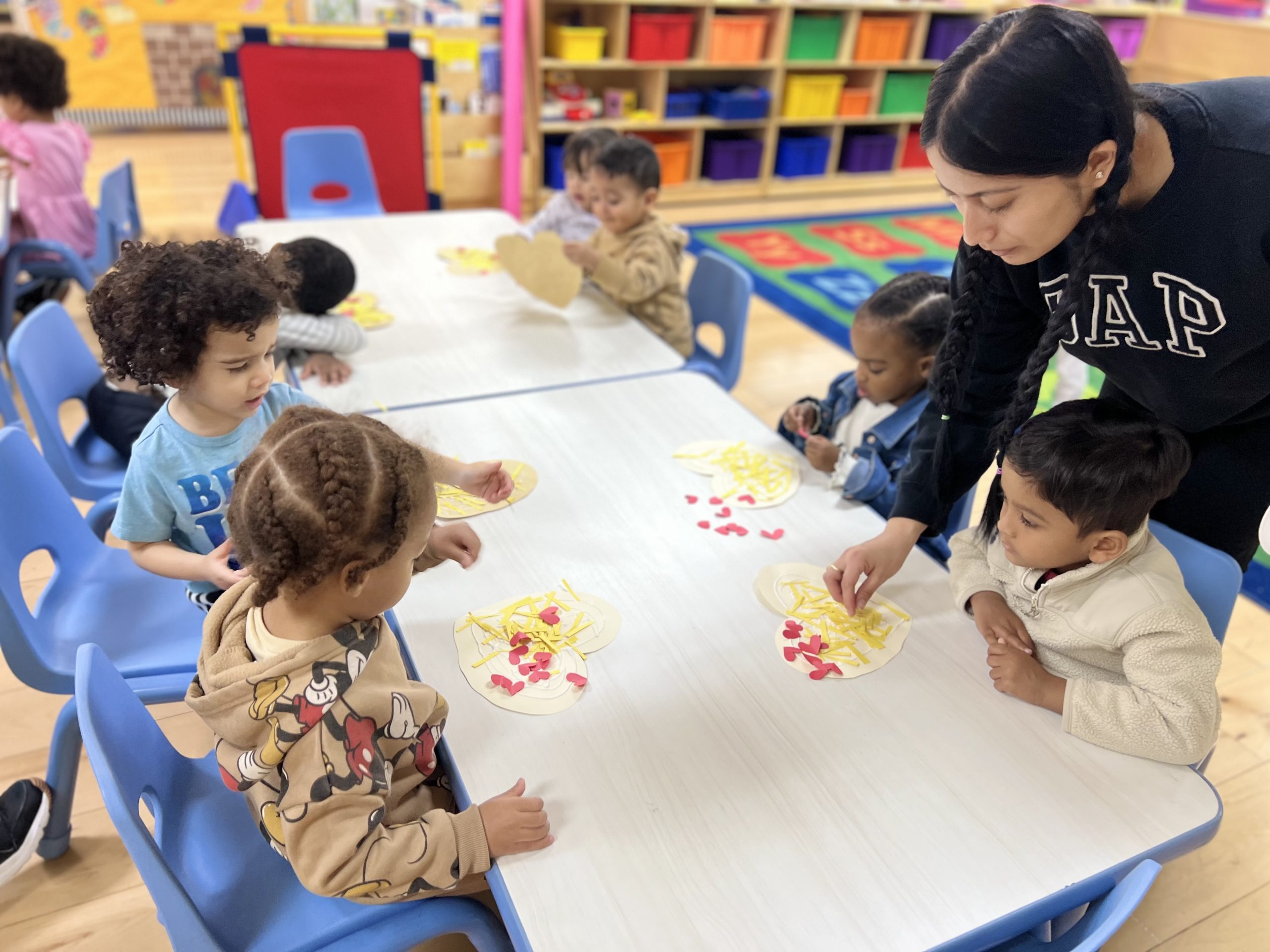 Kids enjoy Pre-K activities at Riverside Montessori